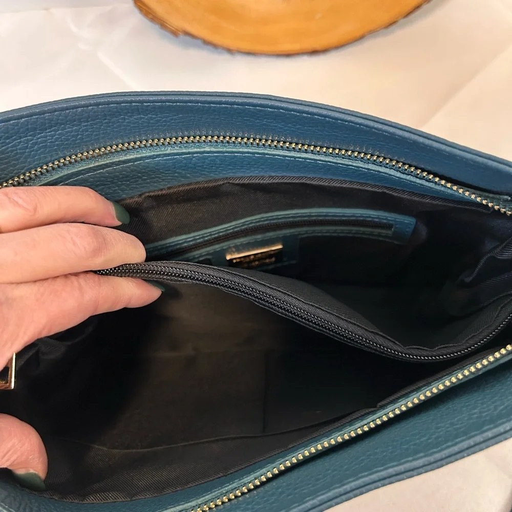 Viola Castellani Italian Genuine Leather Handbag Forest Green Gold Tone Hardware - Picture 6 of 12